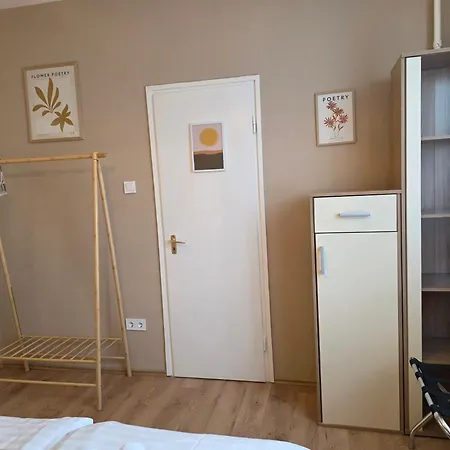 Kata Belvarosi Lejlighed *