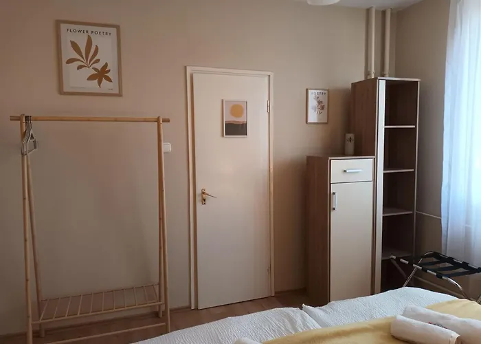 Kata Belvarosi דירה Veszprém